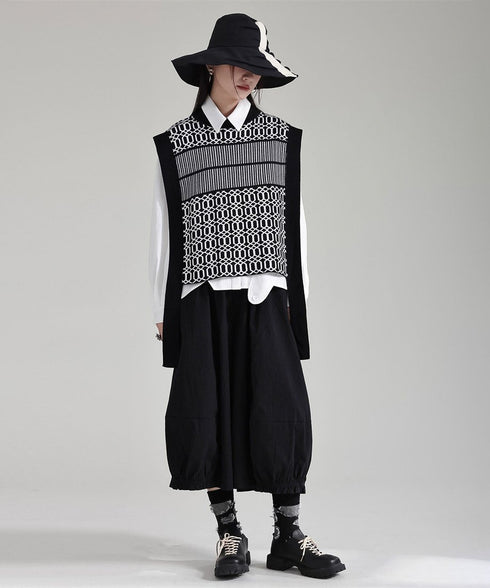 Geometric Jacquard Knit Vest